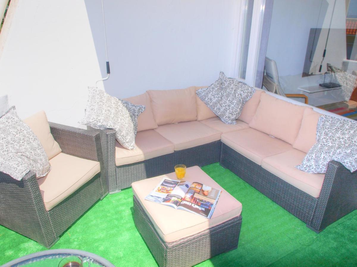 Cristos Beach Apartment Estepona Ngoại thất bức ảnh