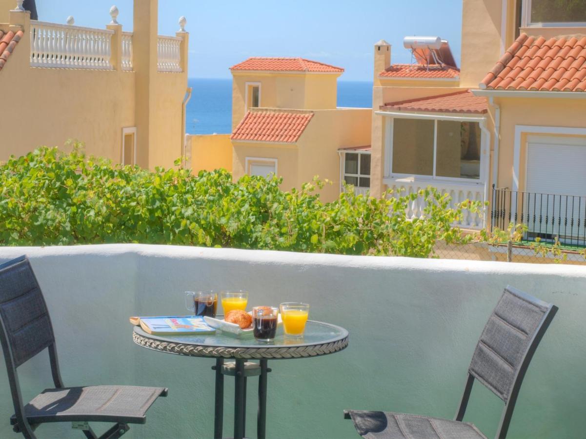 Cristos Beach Apartment Estepona Ngoại thất bức ảnh