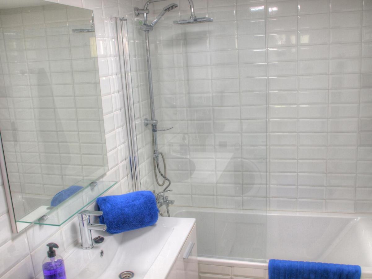 Cristos Beach Apartment Estepona Ngoại thất bức ảnh