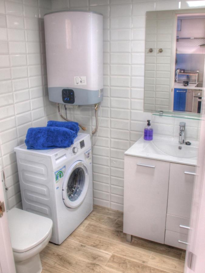 Cristos Beach Apartment Estepona Ngoại thất bức ảnh